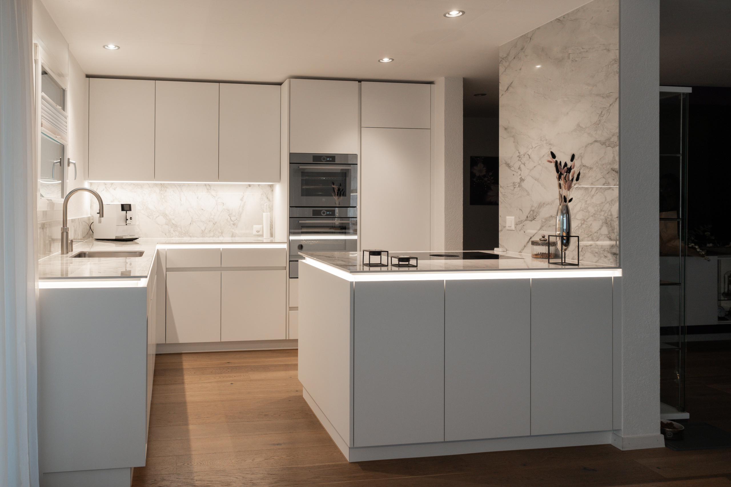 2025_04_Kundenküche_komprimiert_web-7